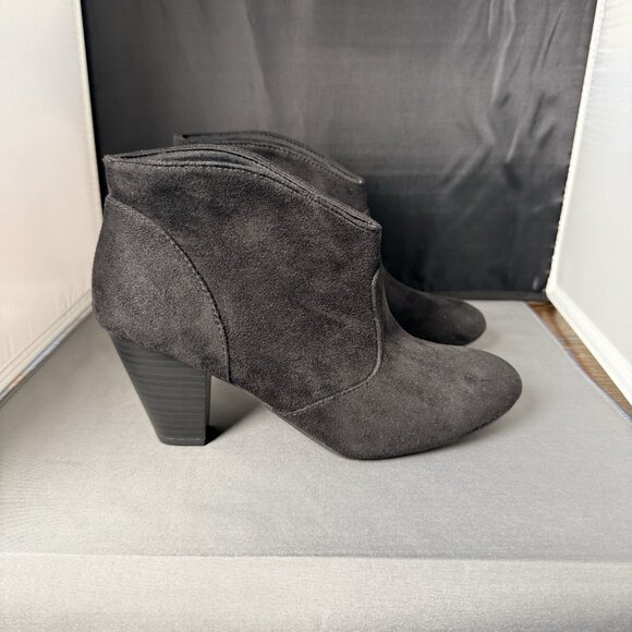 Trend Report Shoes - Trend Report Ankle Booties Slip On Chunky Block High Heel Suede Boot Size 7.5